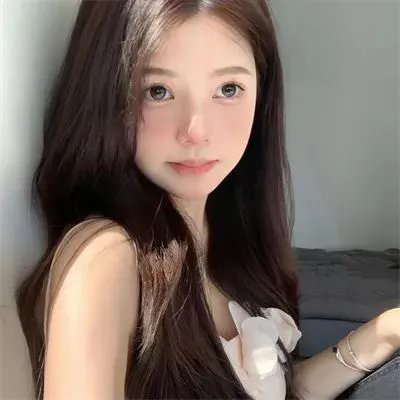 电子云层下 海报